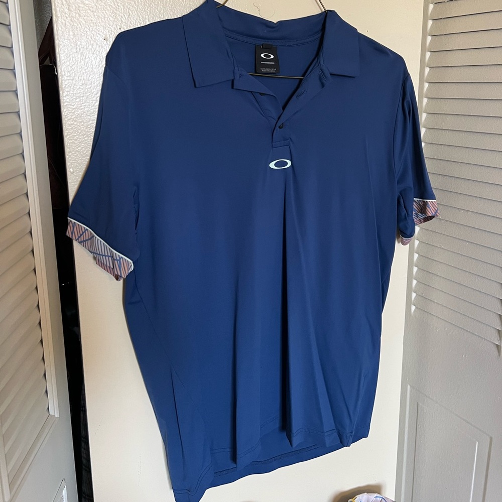 2/$15 Oakley Golf Shirt
